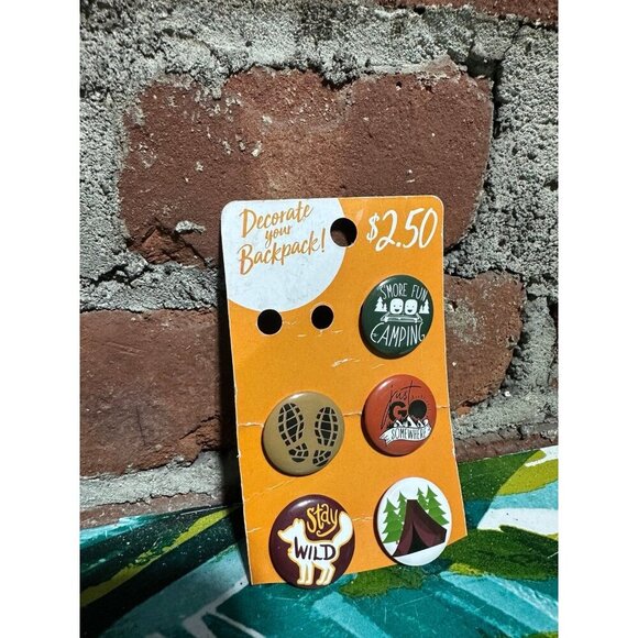 Decorate your backpack outdoor pins - Picture 1 of 5